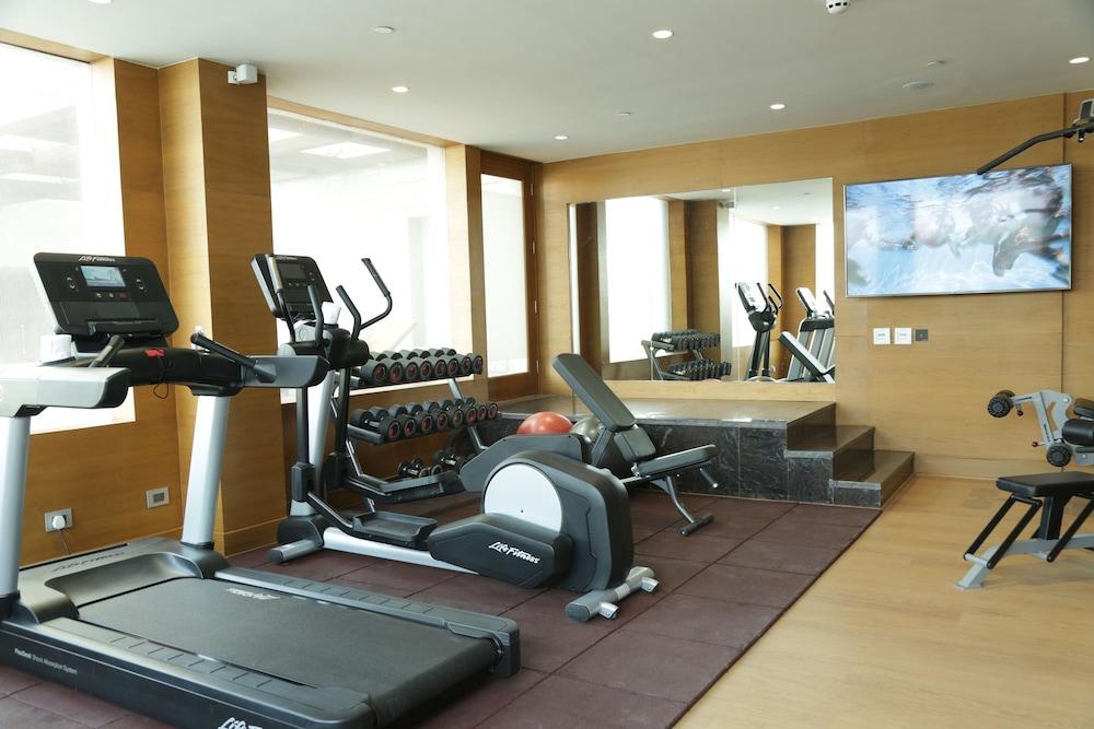 ホリデイ イン アーグラ Mg ロード エクステリア 写真 The gym at the hotel